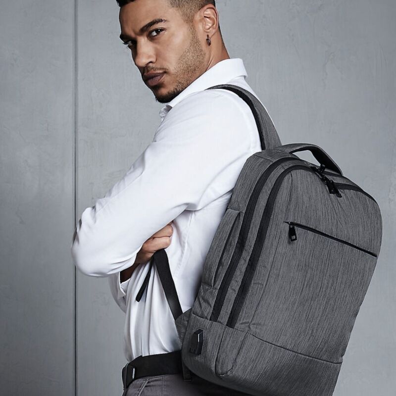 Q-Tech Charge Convertible Backpack Thumbnail